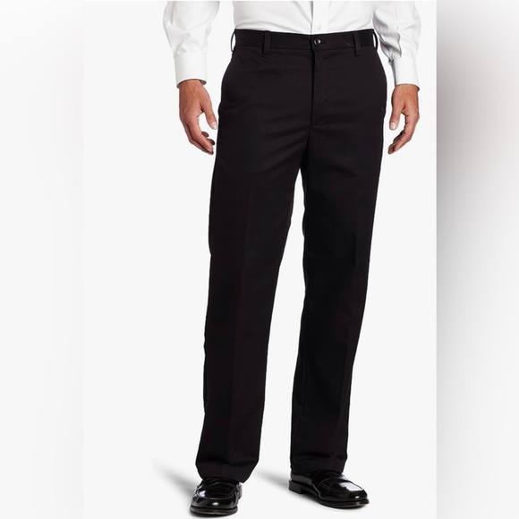 NWT - IZOD Men's American Chino Flat-Front Straight-Fit Pants 👖 - Picture 1 of 9